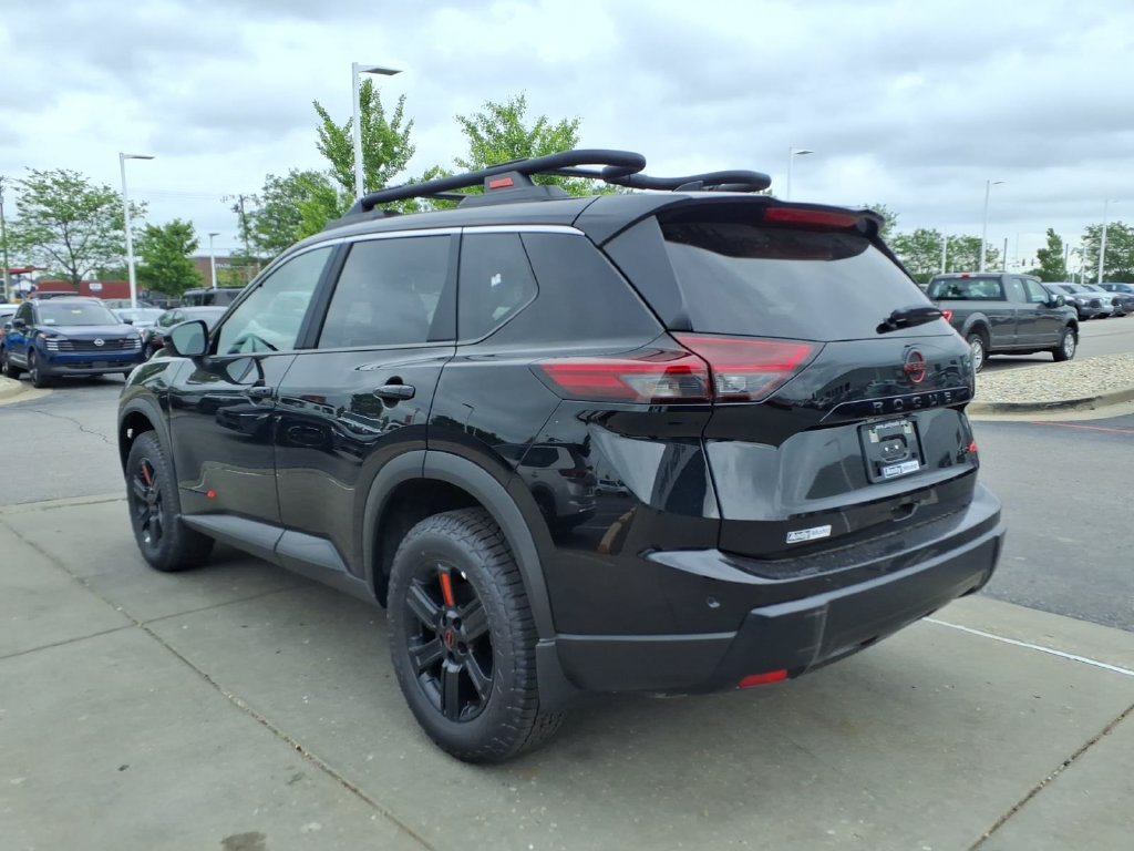 New 2026 Nissan Rogue SV w/ Rock Creek Premium Package AWD/4WD image 6