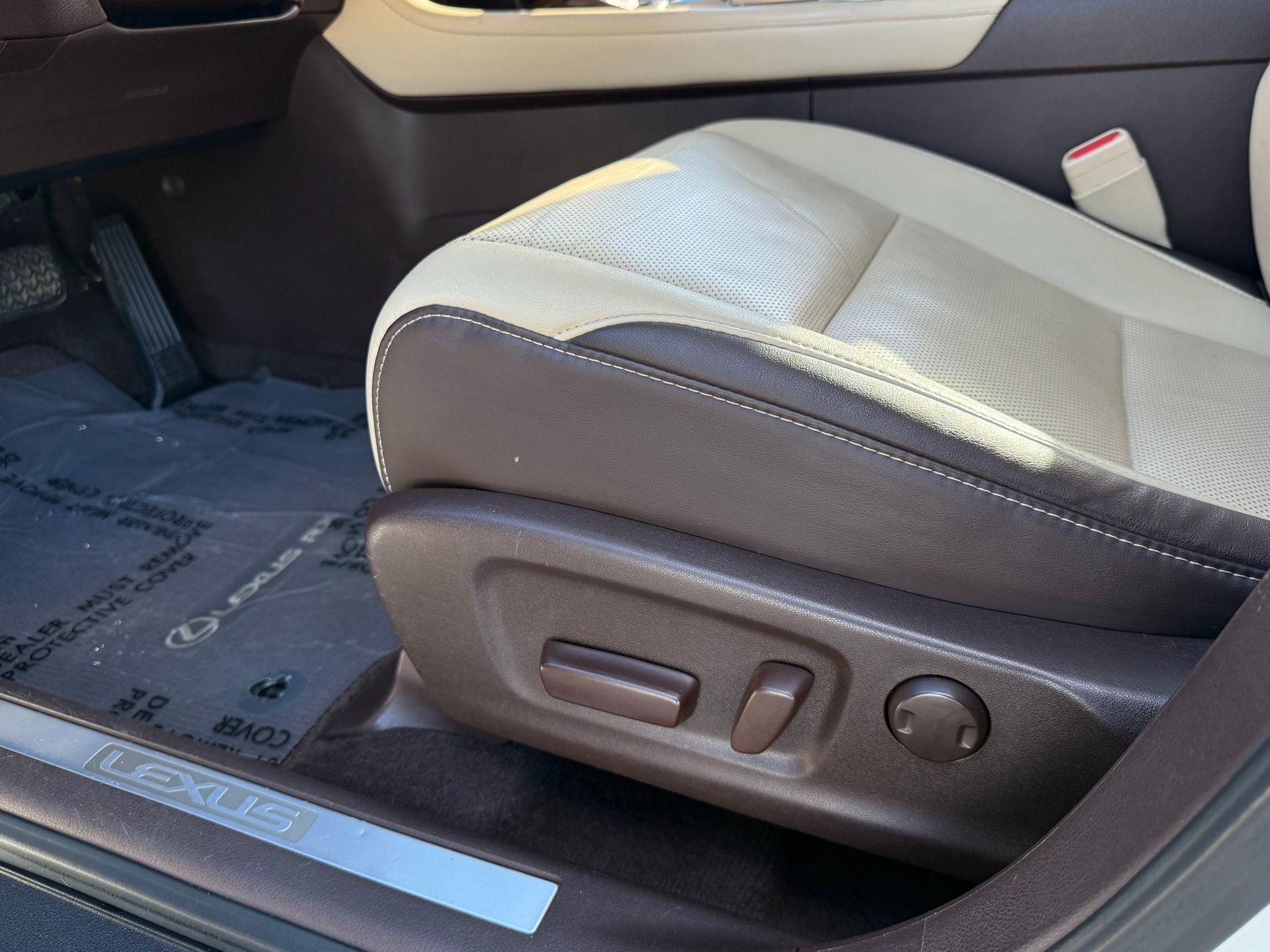 Used 2016 Lexus RX 350 FWD w/ Premium Package image 54