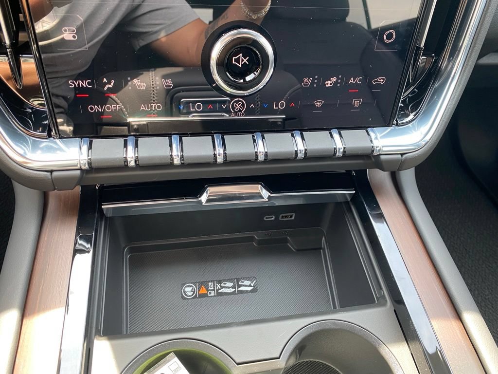 New 2026 GMC Yukon Denali w/ Advanced Technology Package AWD/4WD image 21