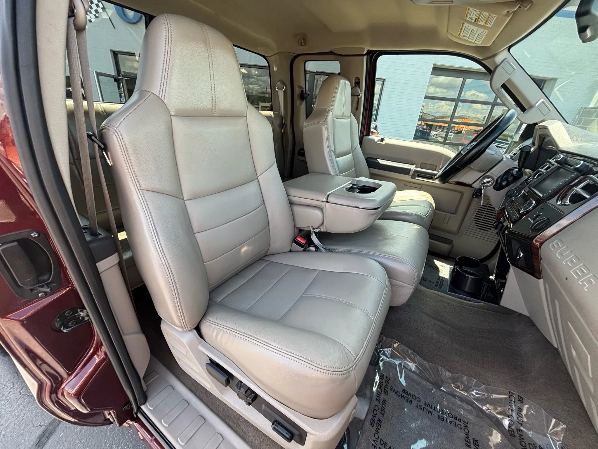 Used 2009 Ford F250 Lariat image 7