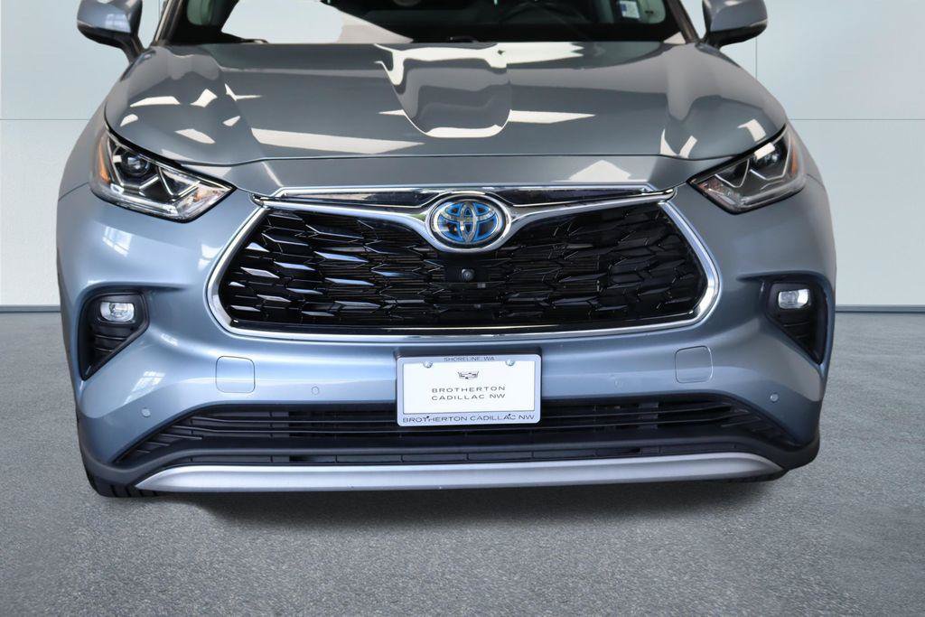 Used 2021 Toyota Highlander Platinum AWD/4WD image 12