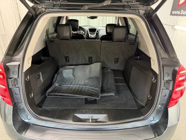 Used 2017 Chevrolet Equinox Premier w/ Enhanced Convenience Package AWD/4WD image 9