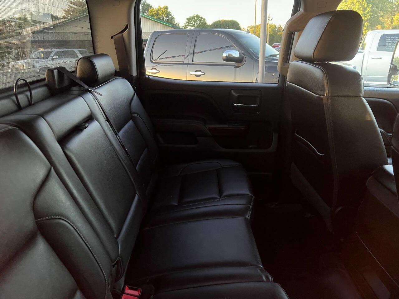 Used 2016 GMC Sierra 2500 SLT w/ Duramax Plus Package image 11