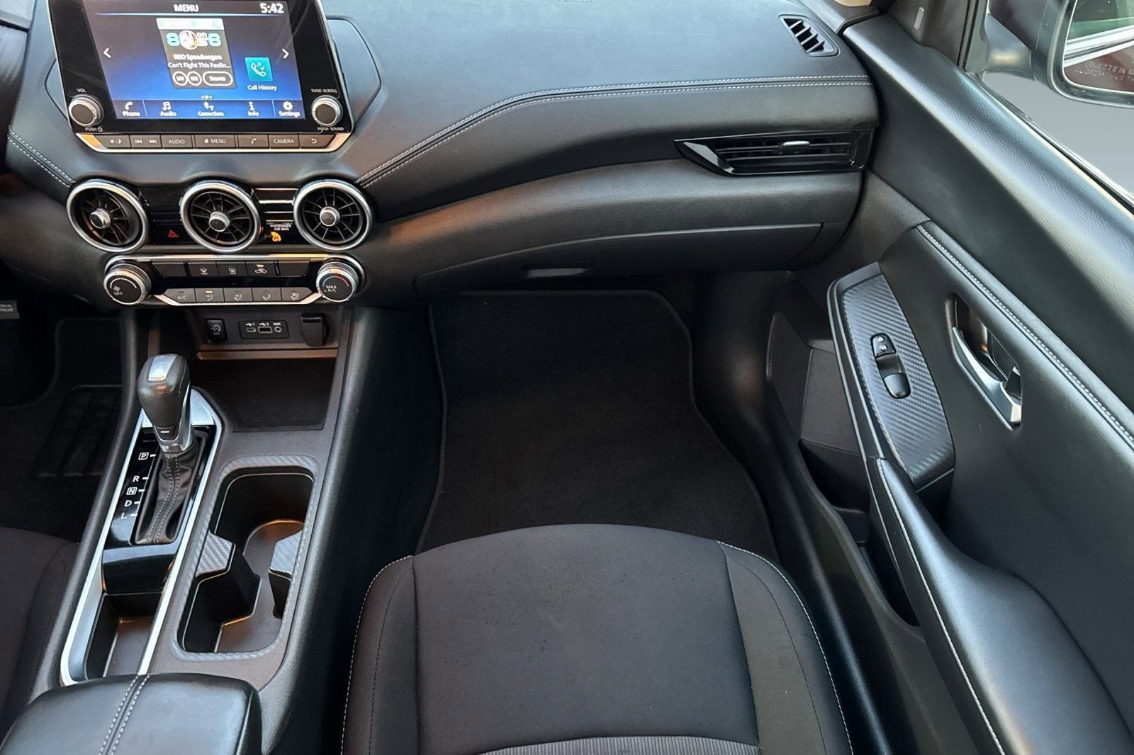 Used 2024 Nissan Sentra SV image 29