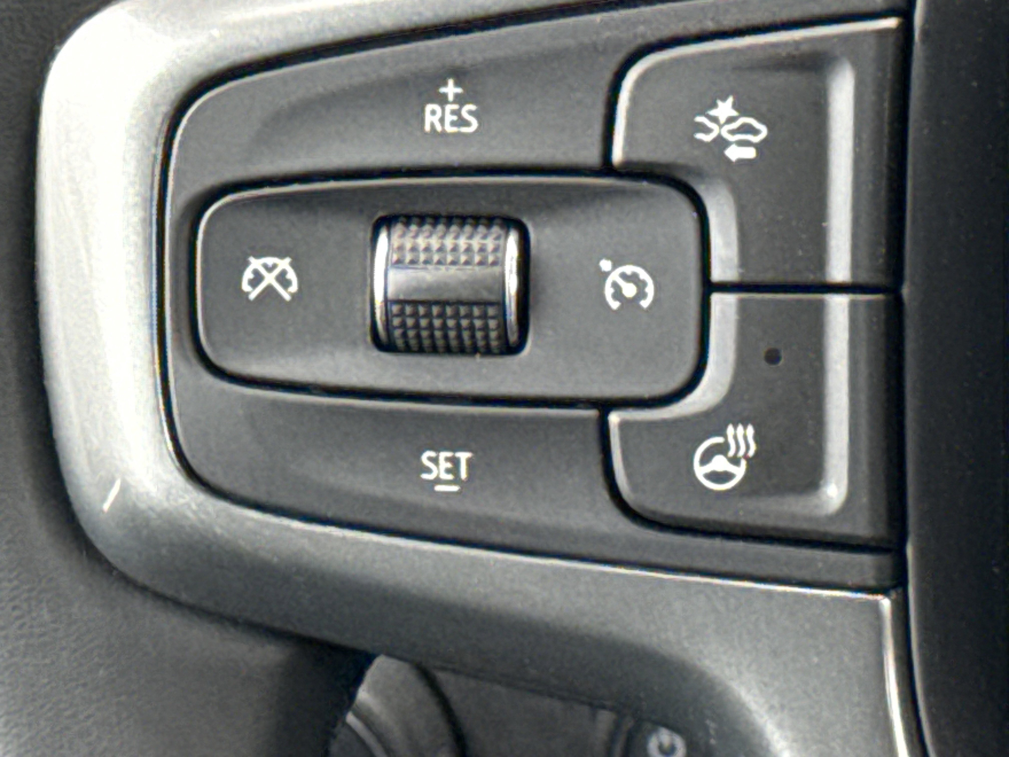 Certified 2024 Chevrolet Silverado 1500 LTZ image 26