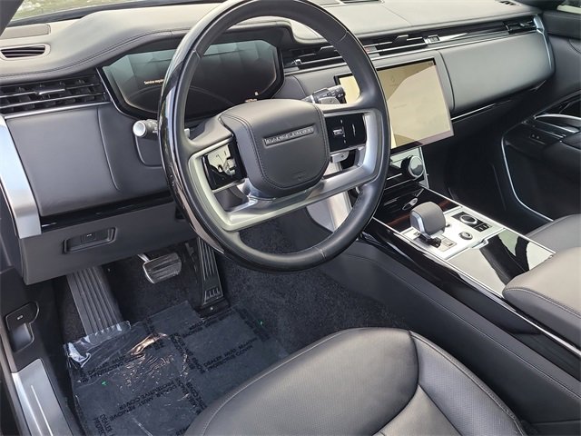 Used 2023 Land Rover Range Rover SE image 25