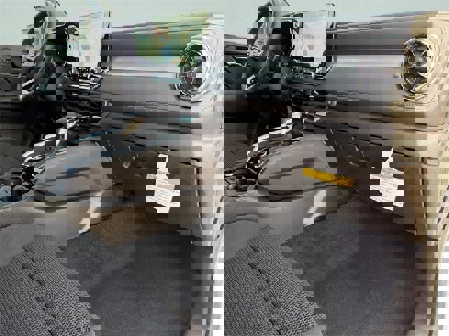 New 2025 Chevrolet Colorado LT image 11