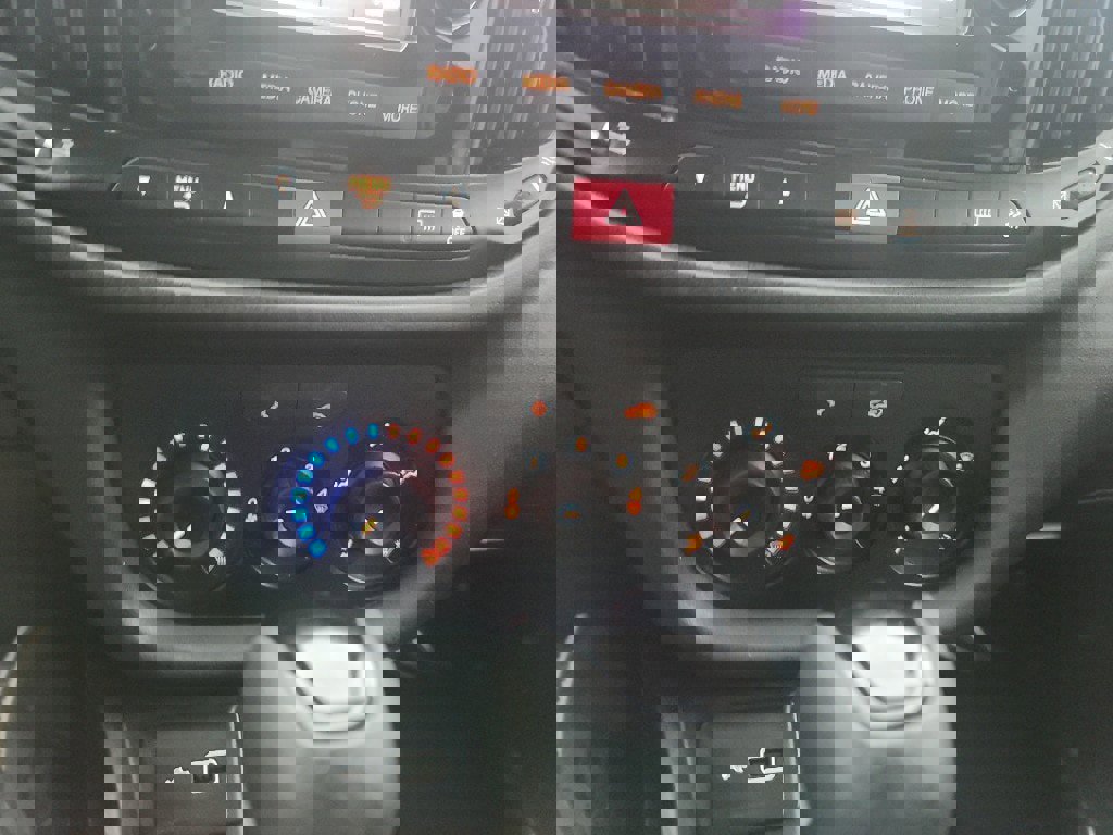 Used 2021 RAM ProMaster City Tradesman SLT image 14