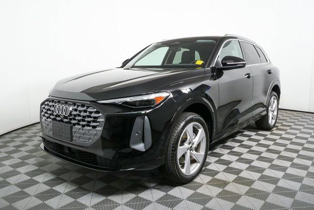 New 2025 Audi Q5 Premium Plus AWD/4WD image 32