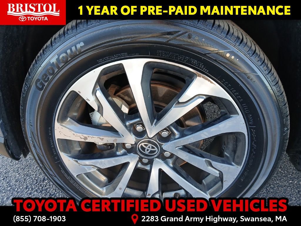 Certified 2024 Toyota Corolla Cross XLE image 13