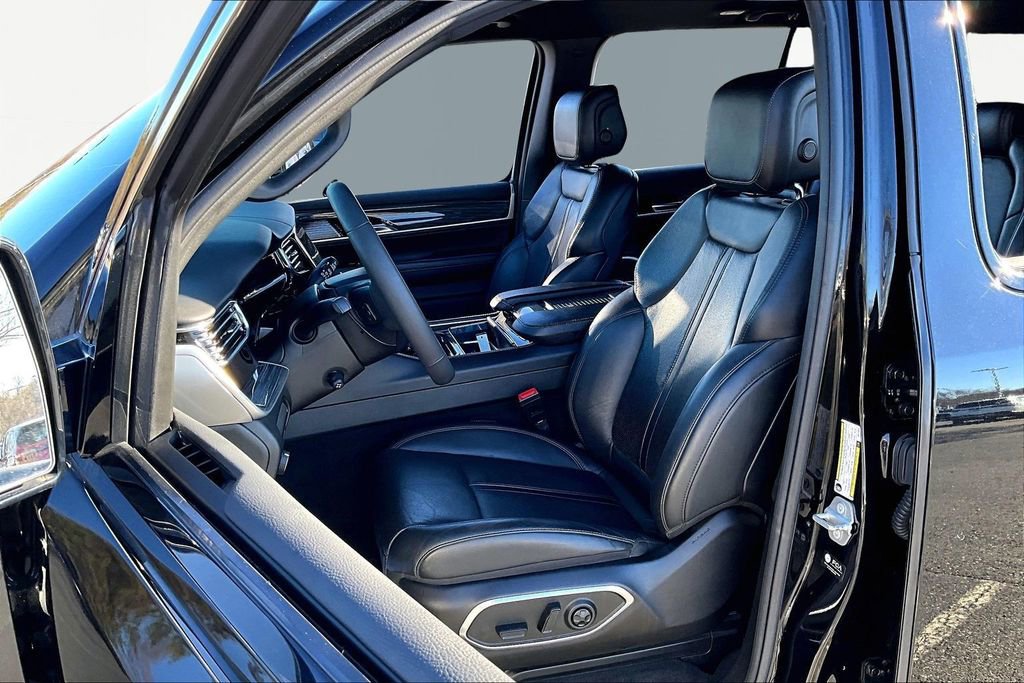 Used 2022 Jeep Wagoneer Series II image 14