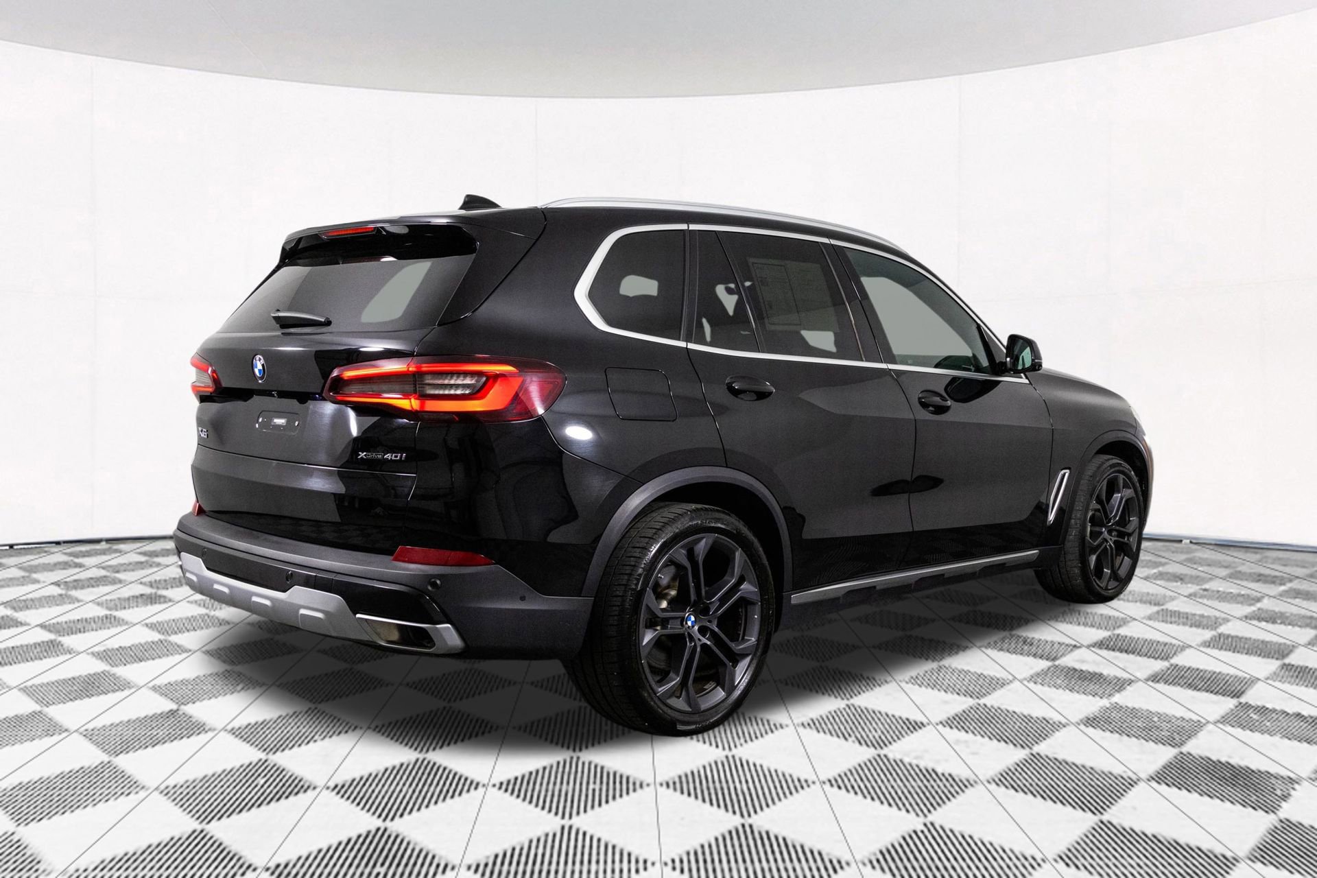 Used 2022 BMW X5 xDrive40i AWD/4WD image 16