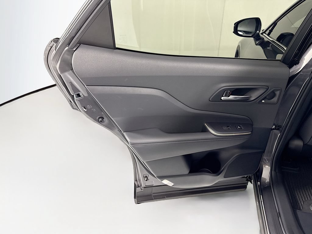 Used 2023 Toyota Crown AWD/4WD image 26