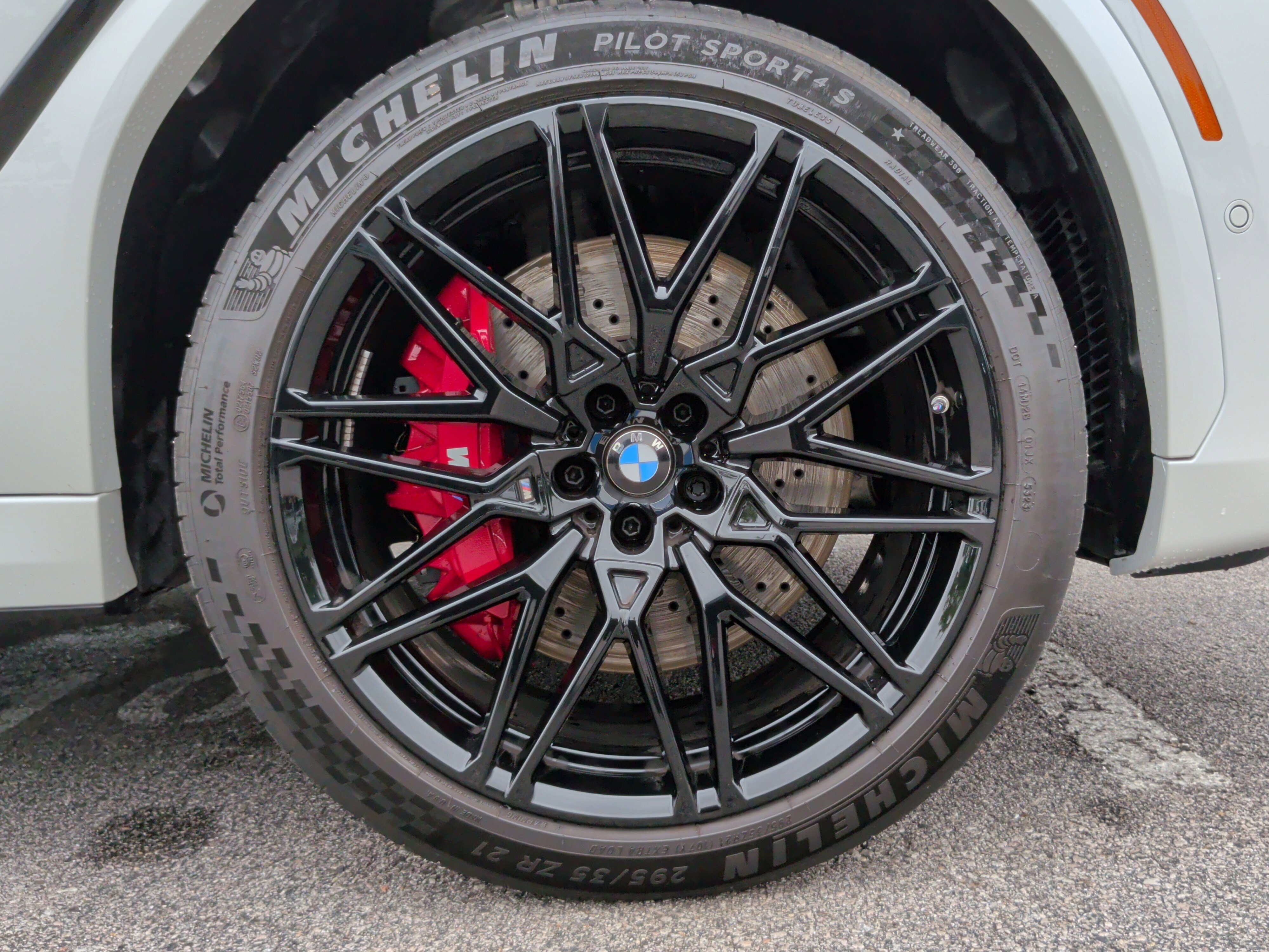 Used 2024 BMW X6 M Competition w/ Executive Package AWD/4WD image 15