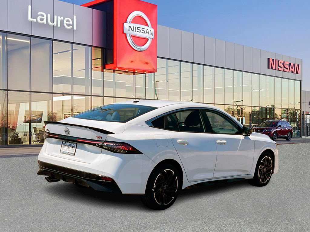 New 2026 Nissan Sentra SR w/ SR Premium Package FWD image 3