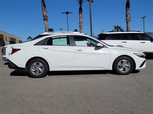 Certified 2025 Hyundai Elantra SE image 26