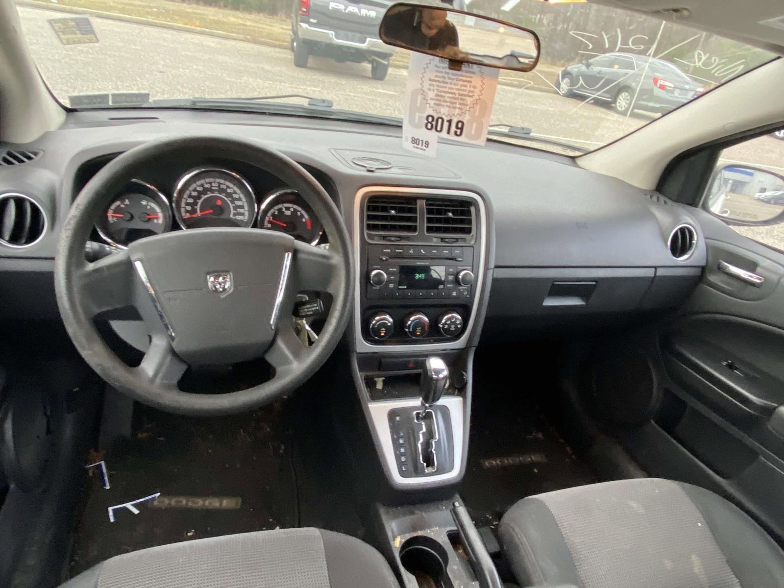 Used 2010 Dodge Caliber SXT image 12