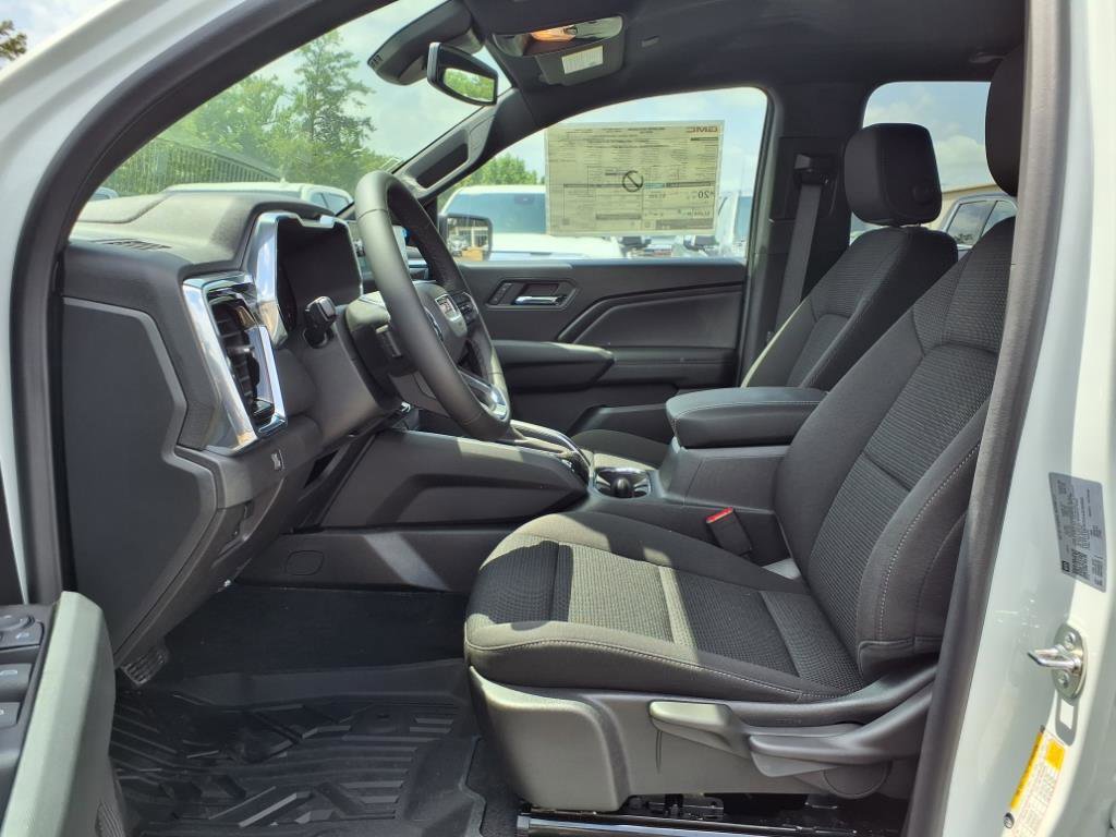 New 2025 GMC Canyon Elevation w/ Convenience Package image 18