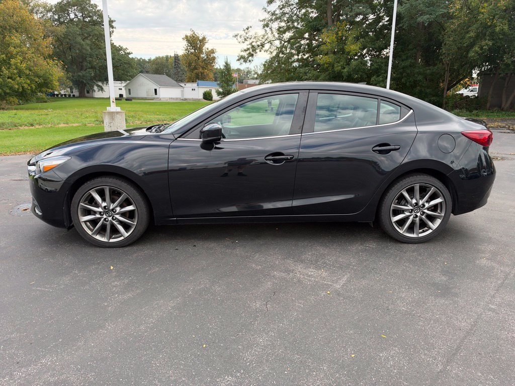 Used 2018 MAZDA MAZDA3 Touring FWD image 4