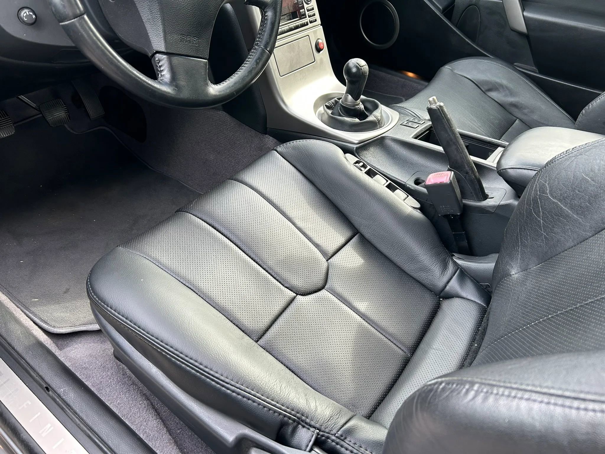 Used 2004 INFINITI G35 Coupe w/ Premium Pkg RWD image 10