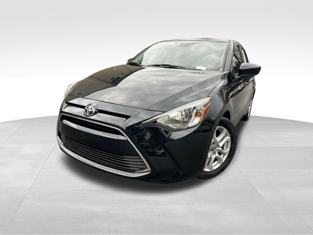 Used 2017 Toyota Yaris iA image 9