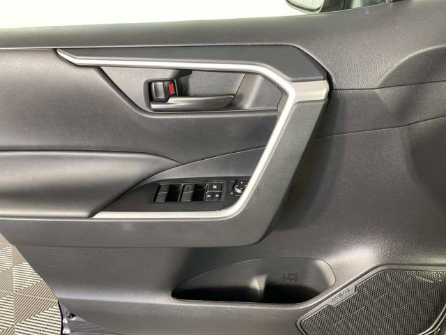 Used 2024 Toyota RAV4 LE AWD/4WD image 23