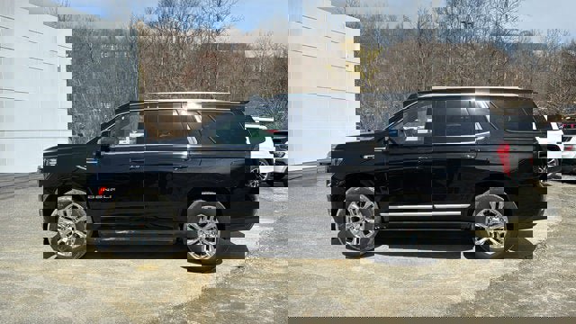 Used 2024 GMC Yukon Denali image 4