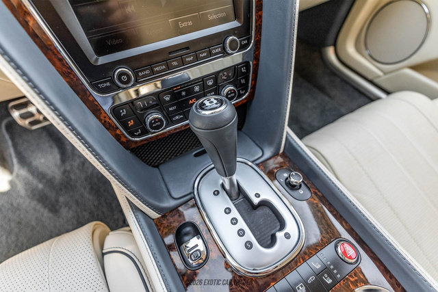 Used 2014 Bentley Flying Spur W12 AWD/4WD image 28