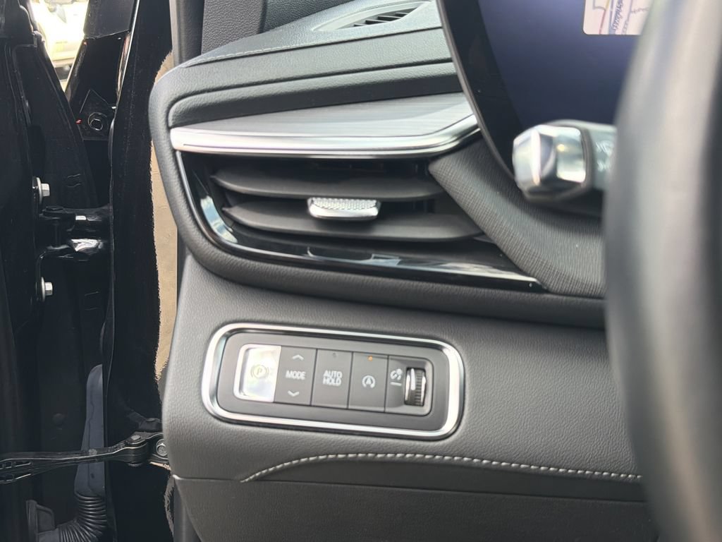 Used 2025 Buick Enclave Preferred FWD image 19