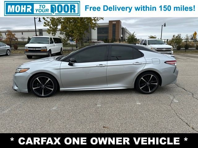 Used 2018 Toyota Camry XSE image 3