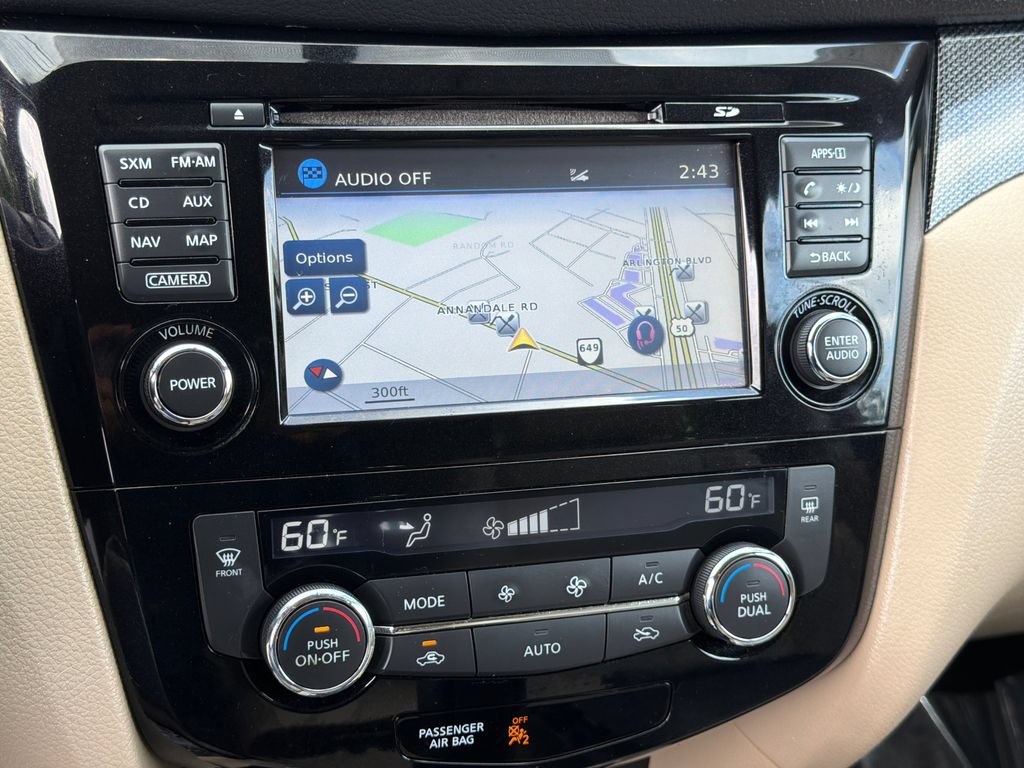Used 2016 Nissan Rogue SL AWD/4WD image 31