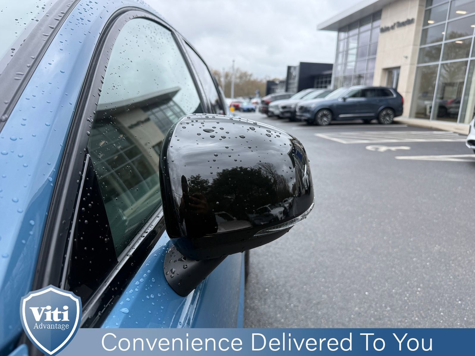 Used 2023 Volvo C40 P8 Recharge Ultimate AWD/4WD image 11