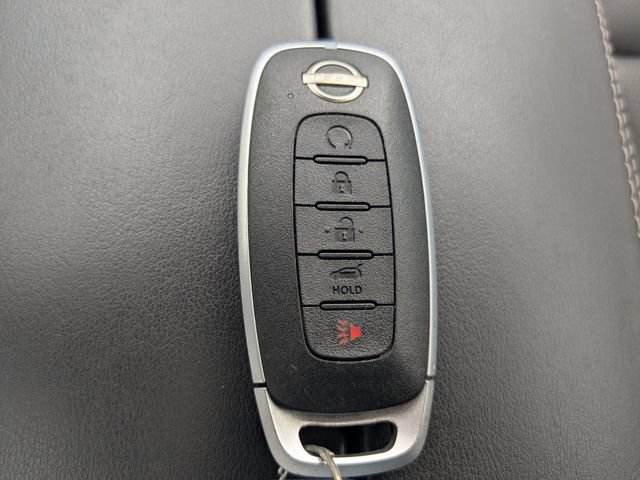Used 2023 Nissan Rogue Platinum w/ Platinum Premium Package FWD image 33