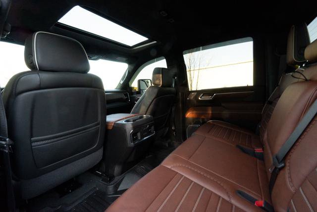Used 2025 GMC Sierra 2500 Denali Ultimate image 30