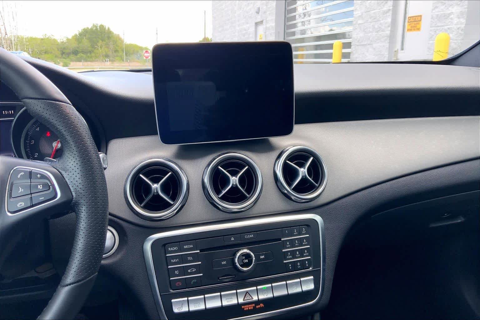 Used 2019 Mercedes-Benz GLA 250 4MATIC image 7