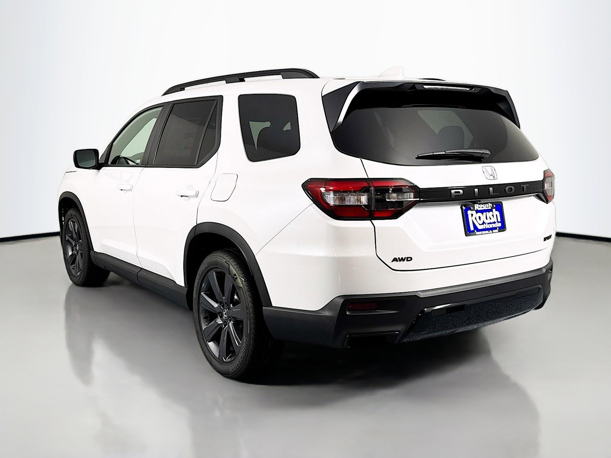 New 2026 Honda Pilot Sport image 7