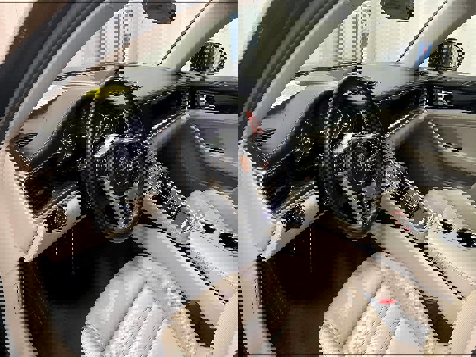 Used 2018 Porsche Panamera 4S image 8