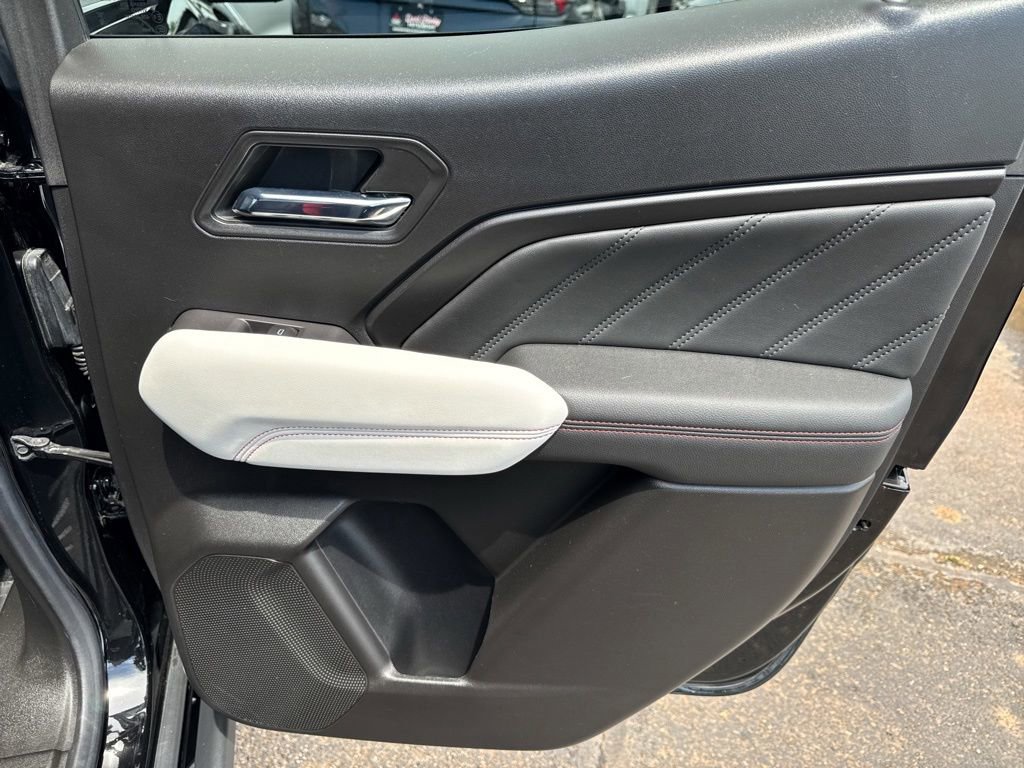 Used 2023 GMC Canyon AT4X AWD/4WD image 40