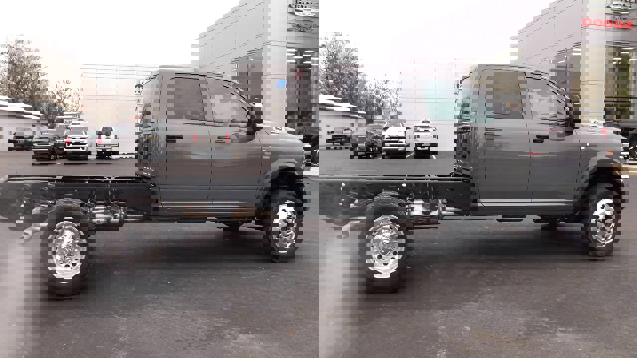 New 2026 RAM 4500 Tradesman w/ Chrome Appearance Group image 8