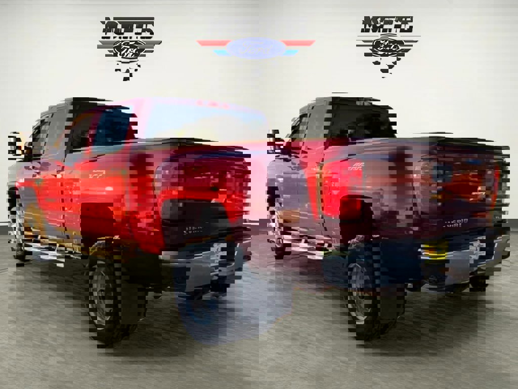 Used 2015 Chevrolet Silverado 3500 LT w/ LT Convenience Package image 3