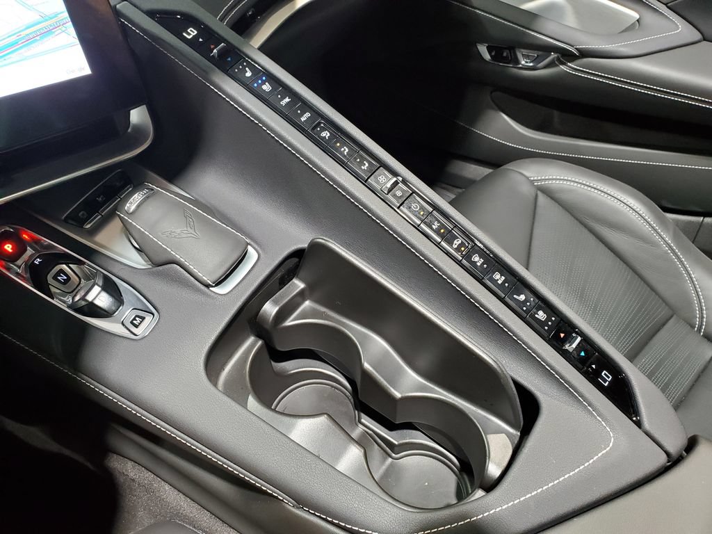 Used 2025 Chevrolet Corvette Z06 RWD image 26
