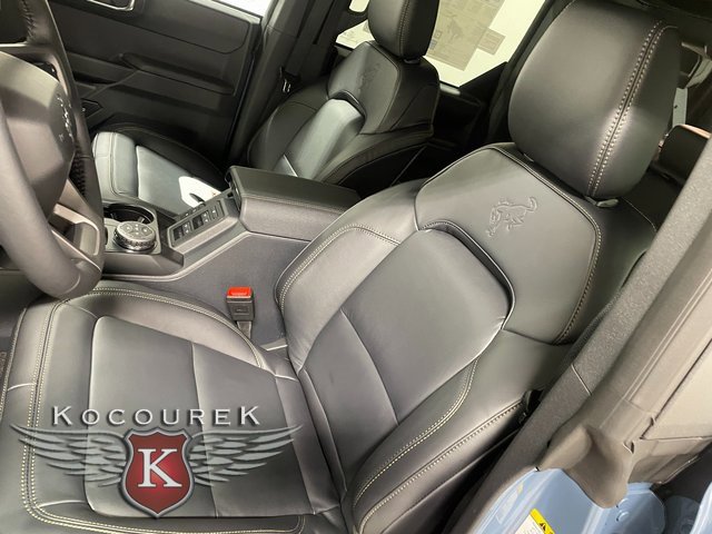 New 2025 Ford Bronco Badlands image 12