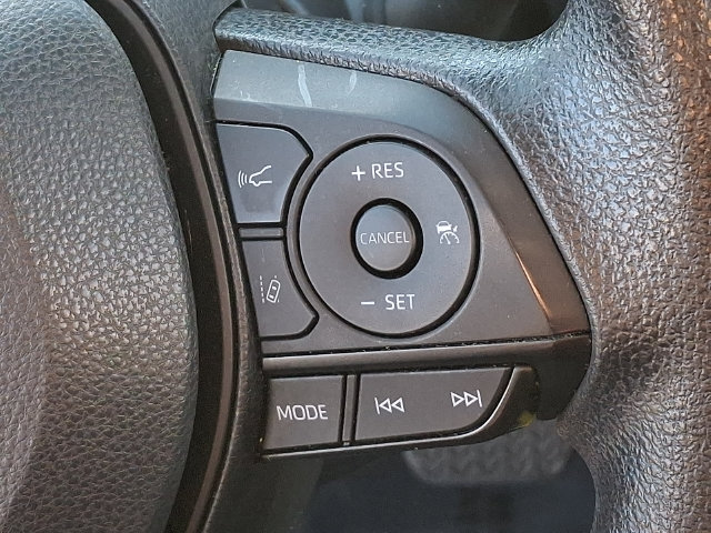 Used 2024 Toyota RAV4 LE FWD image 21