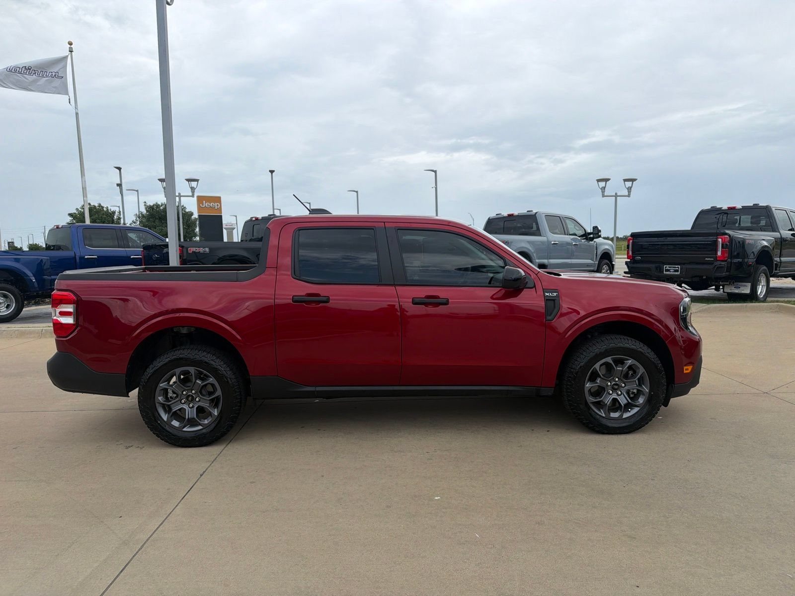 Certified 2025 Ford Maverick XLT w/ XLT Luxury Package AWD/4WD image 7