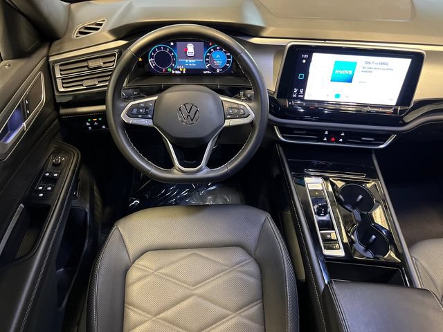 Certified 2024 Volkswagen Atlas Cross Sport SE FWD image 19