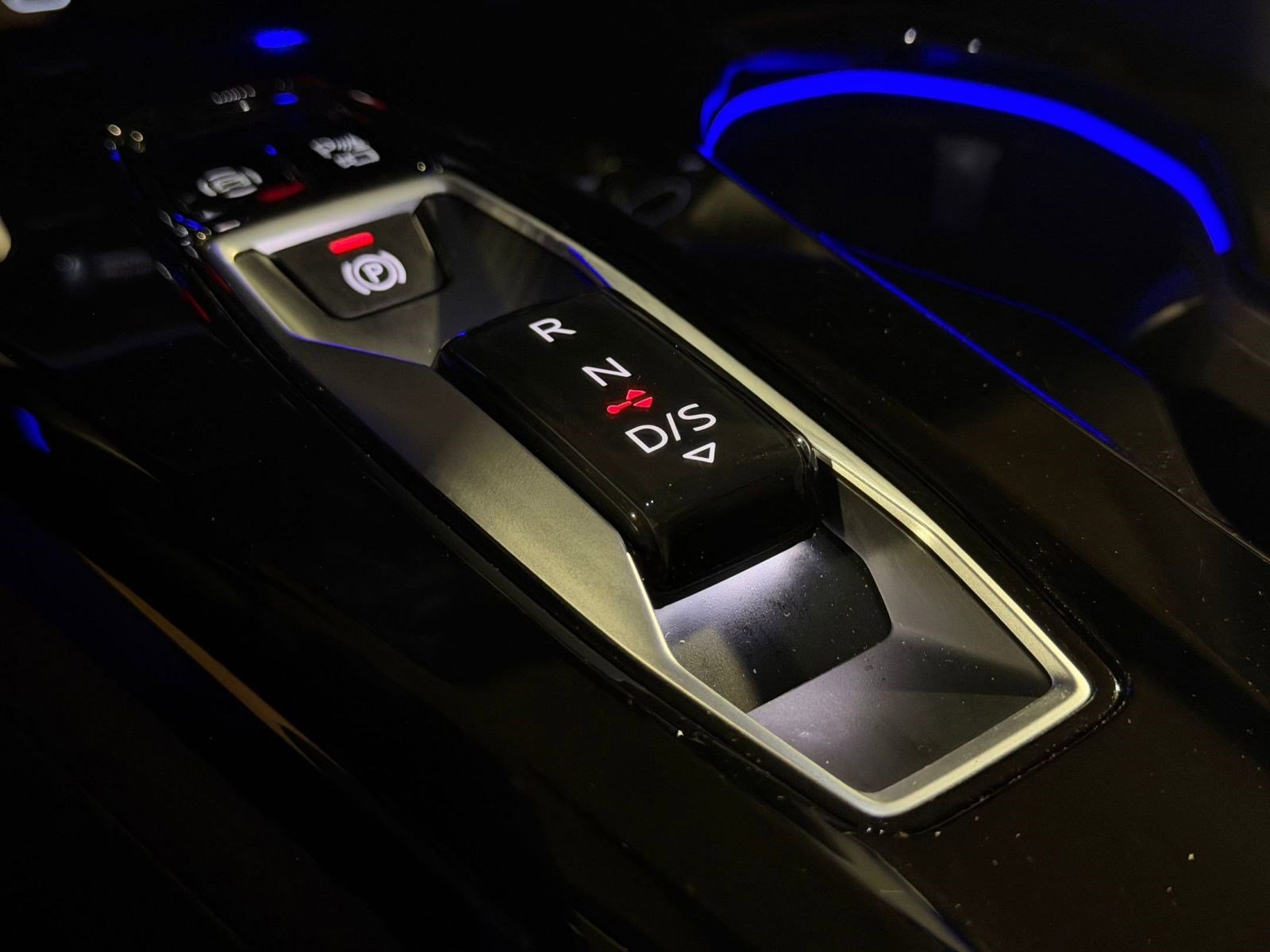 Certified 2025 Audi Q5 Premium w/ Convenience Package image 26