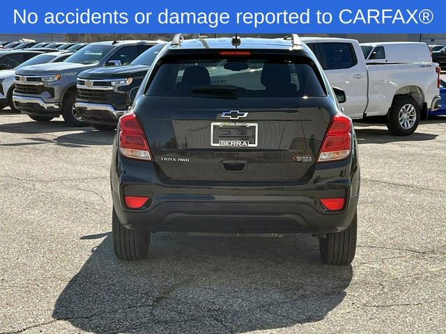 Certified 2022 Chevrolet Trax LT w/ Midnight Edition image 6