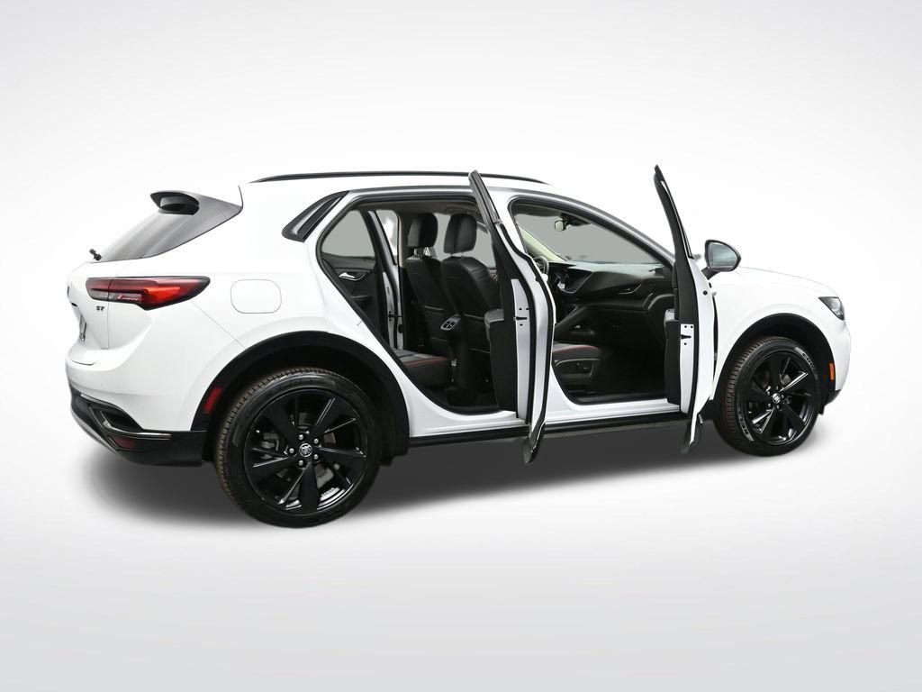 Used 2023 Buick Envision Essence w/ Sport Touring Package image 33