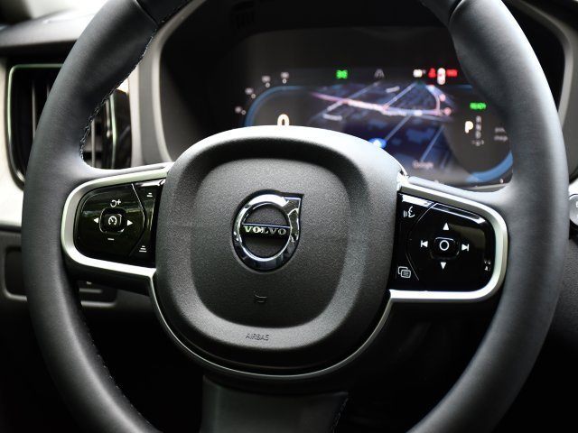 New 2025 Volvo XC60 T8 Plus w/ Protection Package Premier image 20