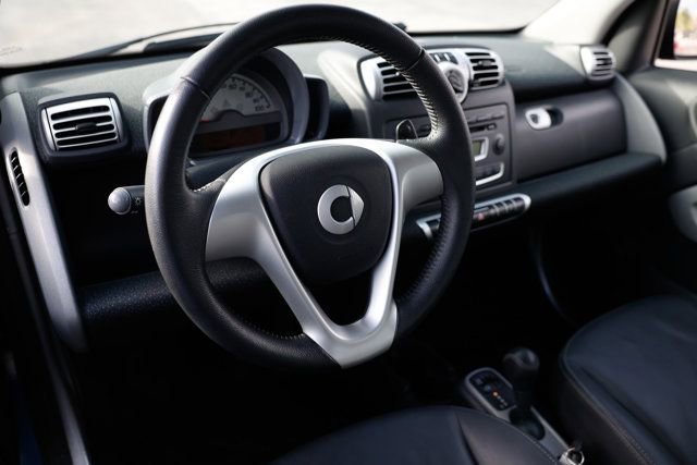 Used 2009 smart fortwo passion image 23
